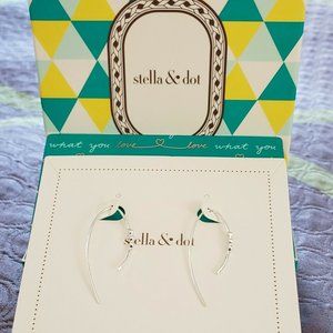 Stella & Dot Ada Wire Earrings Silver